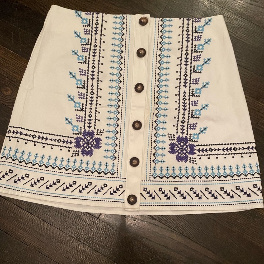 Lightweight embroidered skirt
